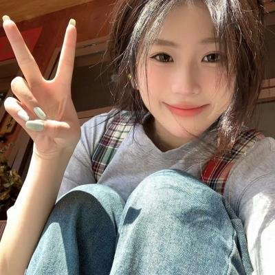 春花娇美可人儿
